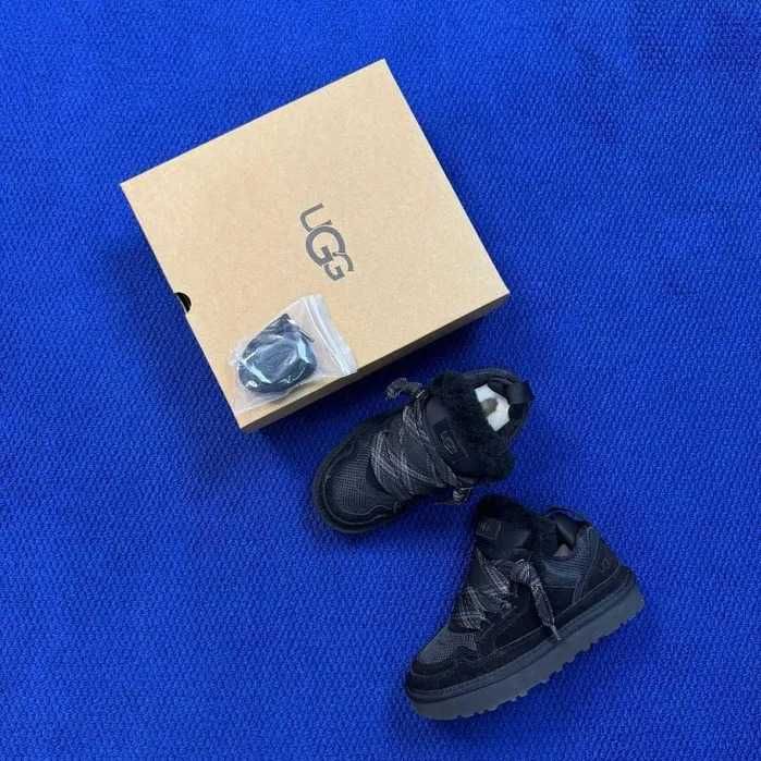 UGG Lowmel Black r.40