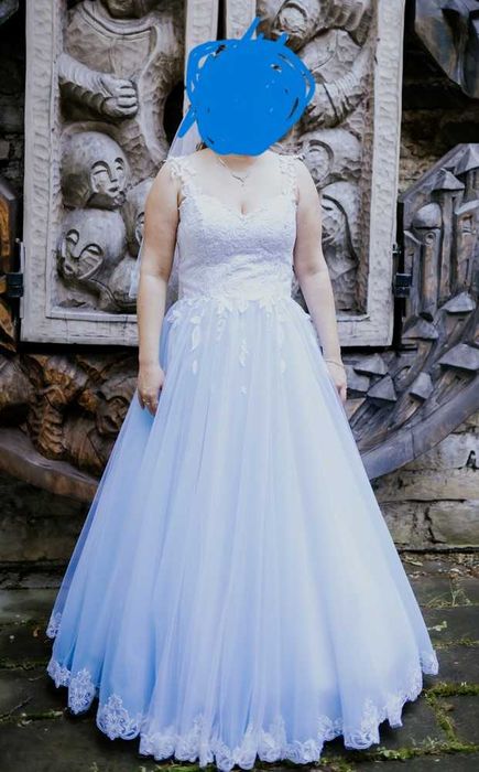 Sprzedam biało-błękitną suknię ślubną