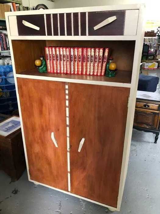 Guarda Fatos dos anos 70, remodelado.