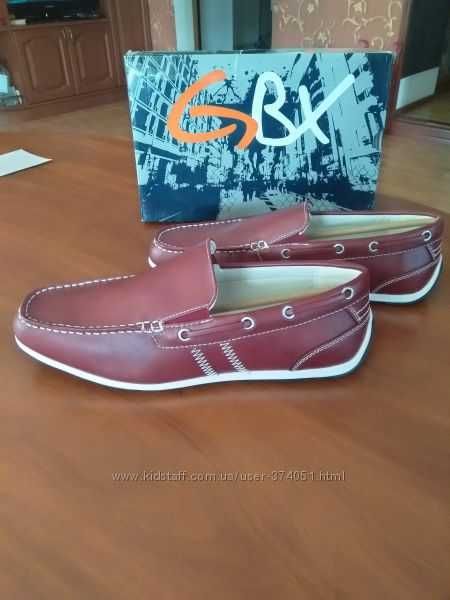 Американские лоферы GBX размер 41-42 стелька 27, 3см