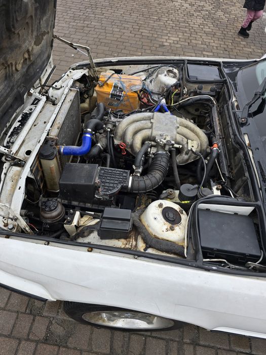 Автомобіль BMW e34