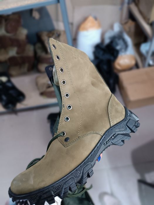 Берцы армос ботинки кросовки ,хамерсы