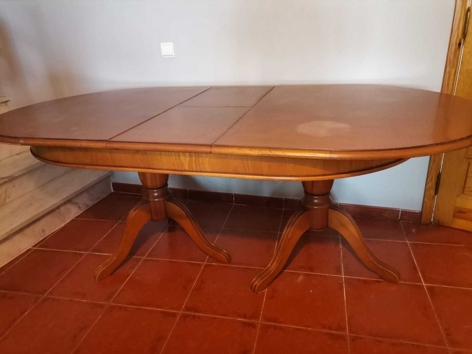mesa de jantar, extensível e 6 cadeiras em madeira maciça
