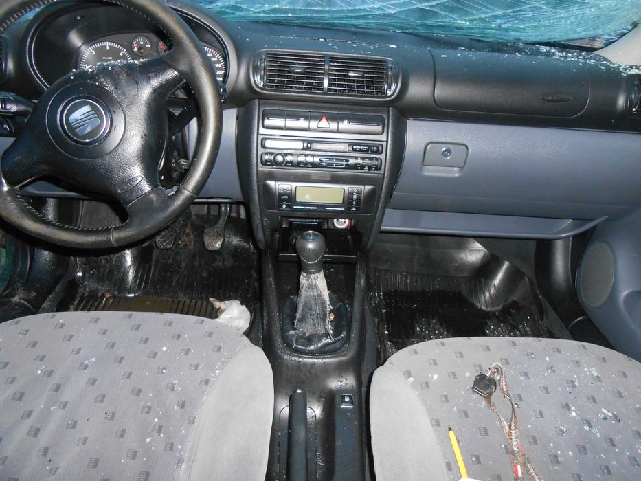 drzwi,zderzak,klapa bagaznika toledo,leon rok 99-05 LC6M