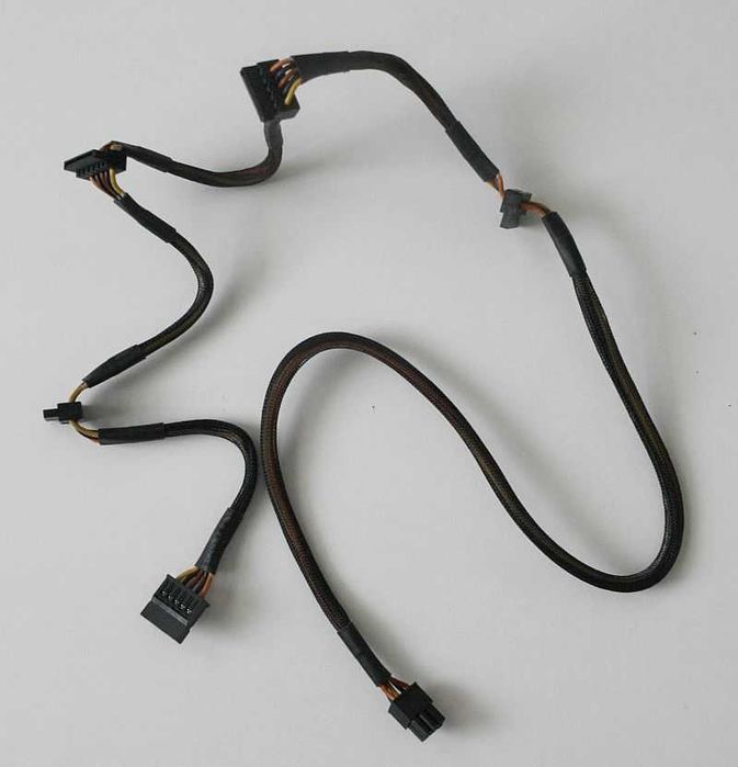 Kabel przewód zasilania dysków SATA 3x NAS