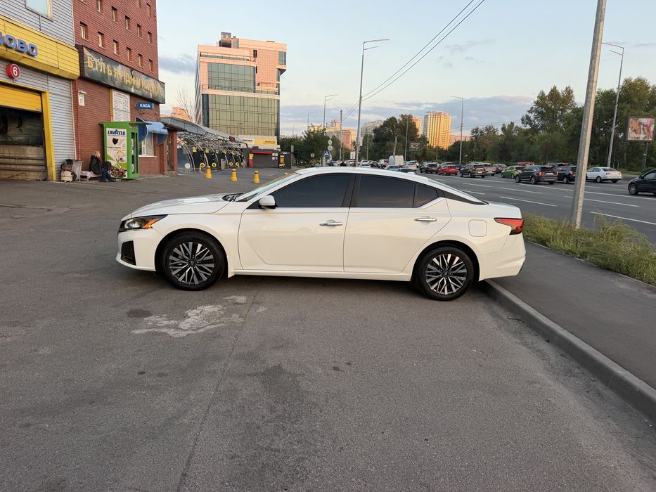 Nissan Altima 2023 VIN 1N4BL4DW1RN322822 фото оголошення 6 з 8