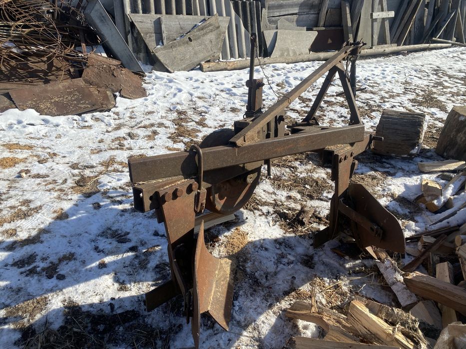 Продам Плуг двох корпусний