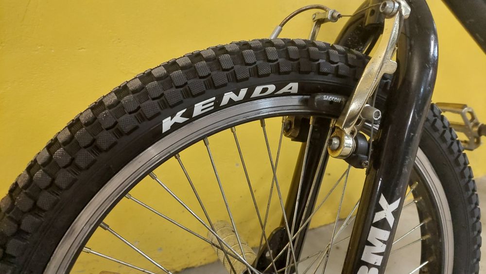 Rower BMX Black Magic 20"