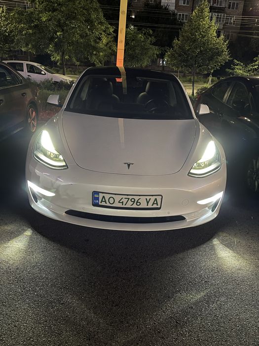 Tesla Model 3 (9/2021) PERFORMANCE  DUAL MOTOR