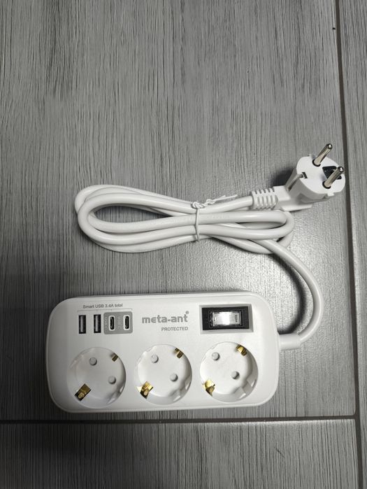 Listwa zasilająca 7 w 1 1.5m 2 x usb C 2 x usb