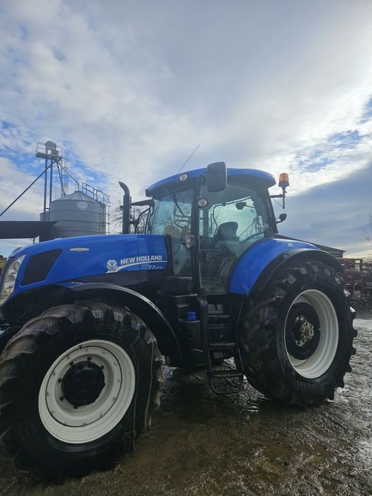 New Holland T7.270