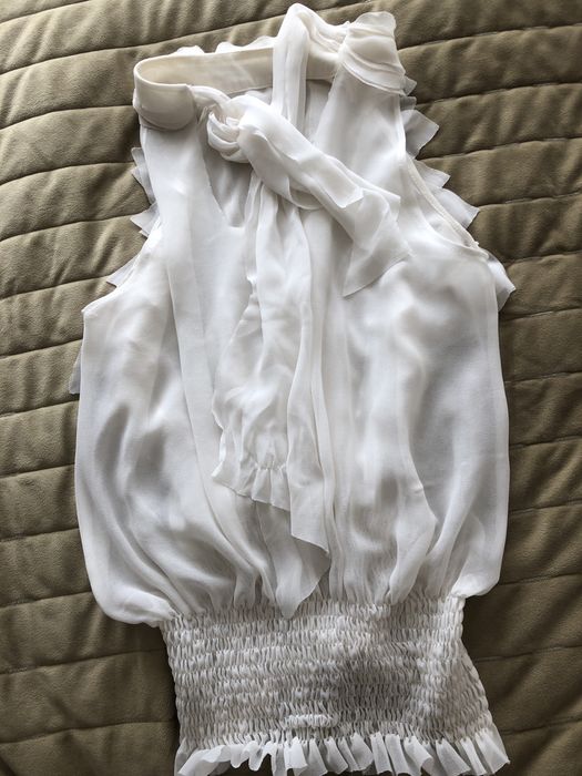 Ewa Minge Biała elegancka bluzka wiązana na szyi