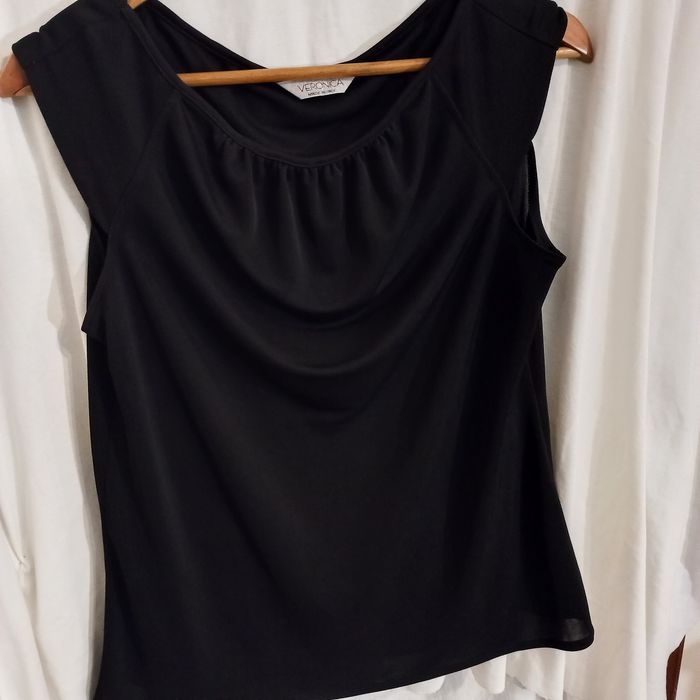 Blusa cavada preta