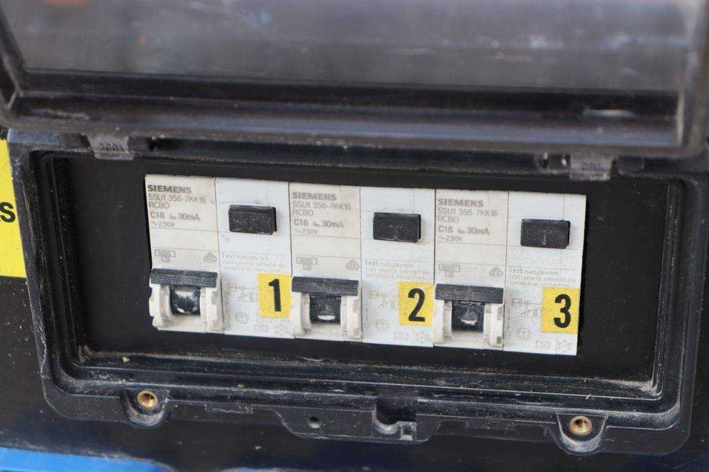 Pimenteiro Distribuição 63A usado