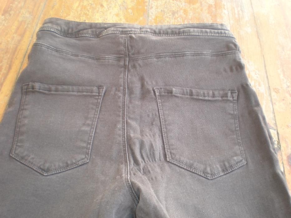 calças castanhas Bershka 34