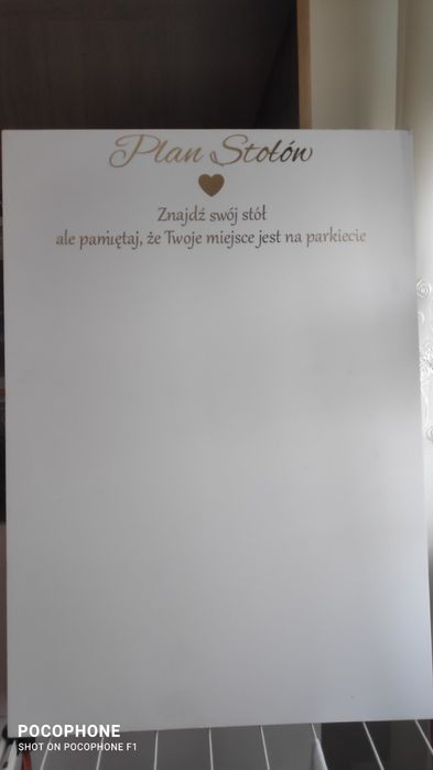 Tablica powitalna i tablica ustawienie stołów