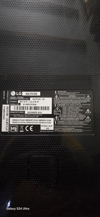 Telewizor LG 43 cale LF510V stan wizualny dobry.
