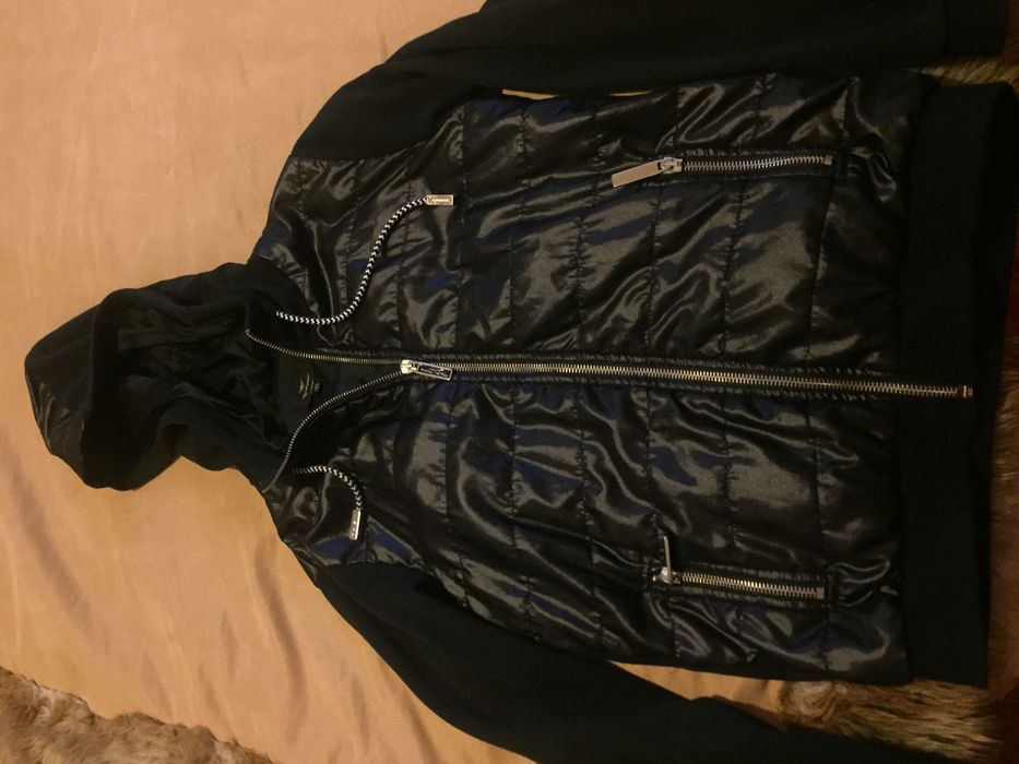 Casaco menino 10 anos exelente estado.