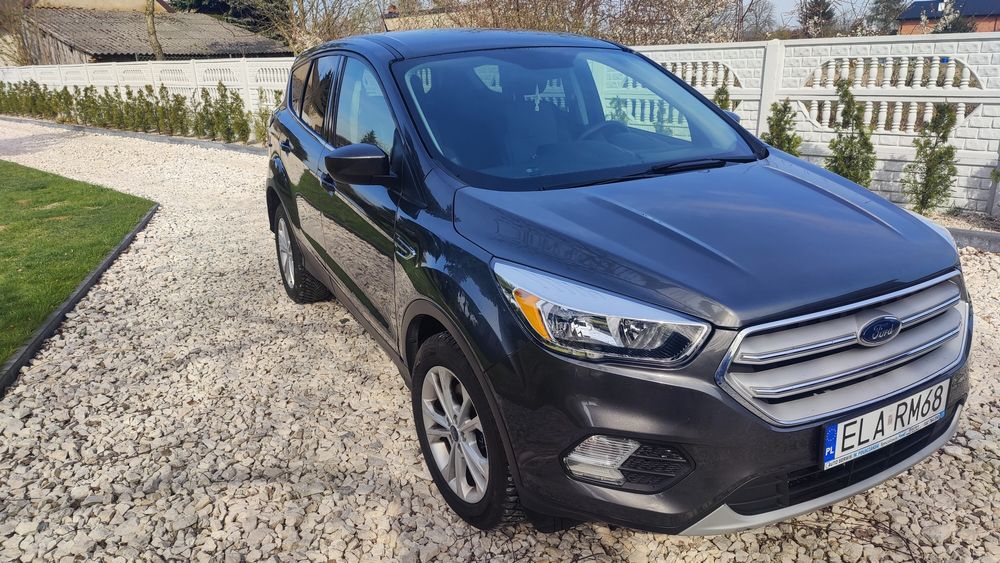 Ford Kuga ( Escape)2019 rok 1.5 benzyna 182 km napęd 4×4