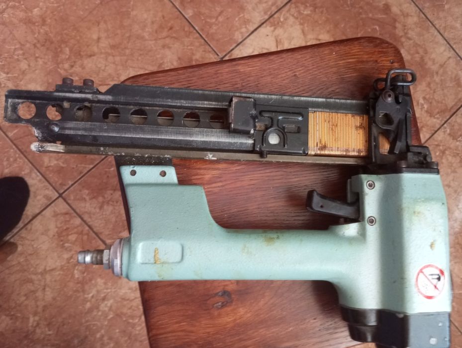 Столярний пневмопістолет Bizon