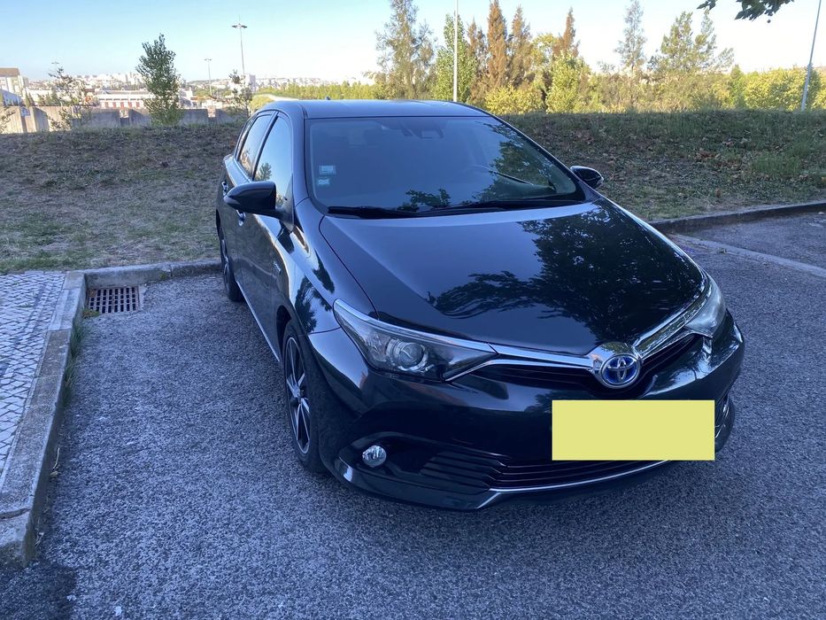 Toyota Auris 1.8 HSD Comfort+P.Sport