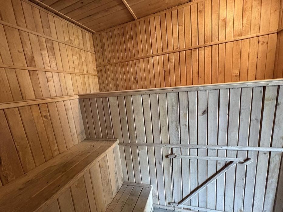 Продаж будинку з ремонтом та меблями в м.Золочів