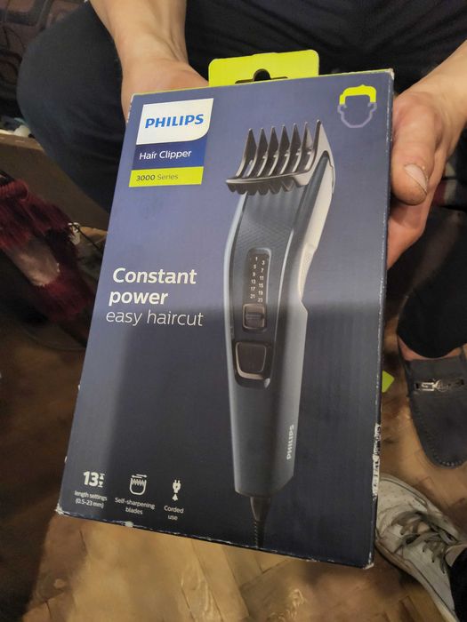 Продам машинку для стрижки Phillips 3000 нова