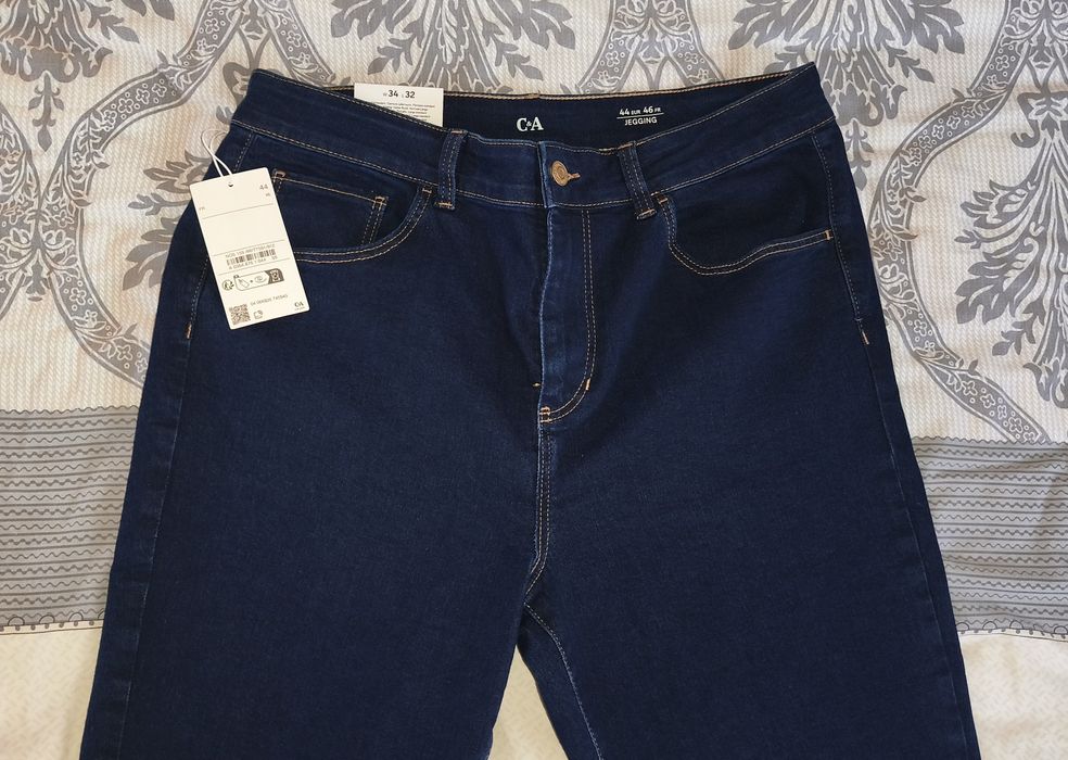 Spodnie jeans Nowe z metką