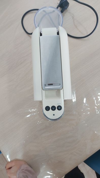 Máquina de Café Expresso Branca Pingo Doce Usada