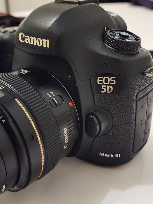 Canon 5D mark 3, EOS mark lll, Canon 50mm 1.4