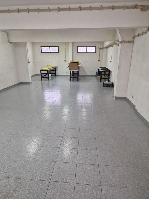 Armazém / Garagem