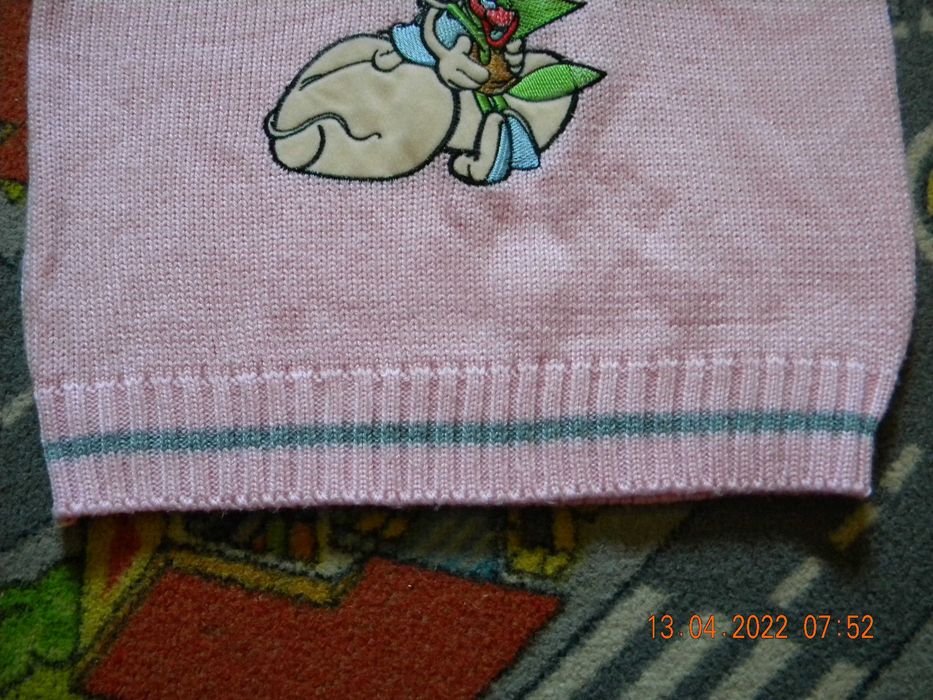 Sweter dla dziewczynki rozmiar 128
