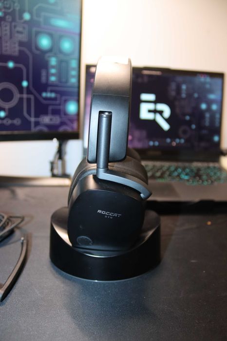 Słuchawki bezprzewodowe nauszne ROCCAT Syn Max Air ze stacją dokującą (6768)
