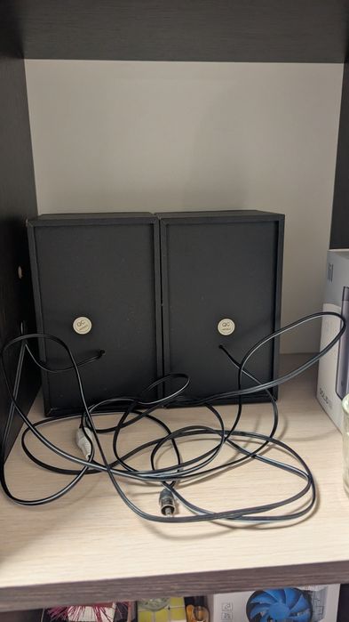 Продам колонки Sven на запчасти