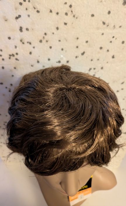 Peruka krótka 100% Kanekalon