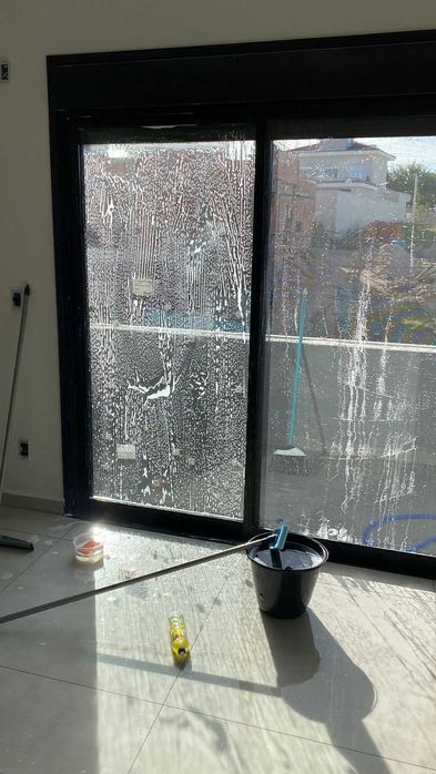 Empregada de limpeza particular a domicílio 12€ a hora