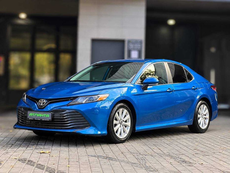 Toyota Camry 2019