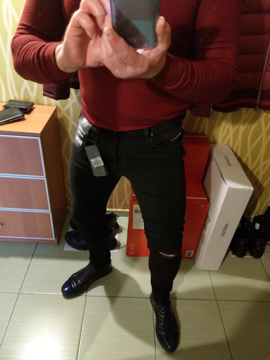 Spodnie męskie Diesel.
