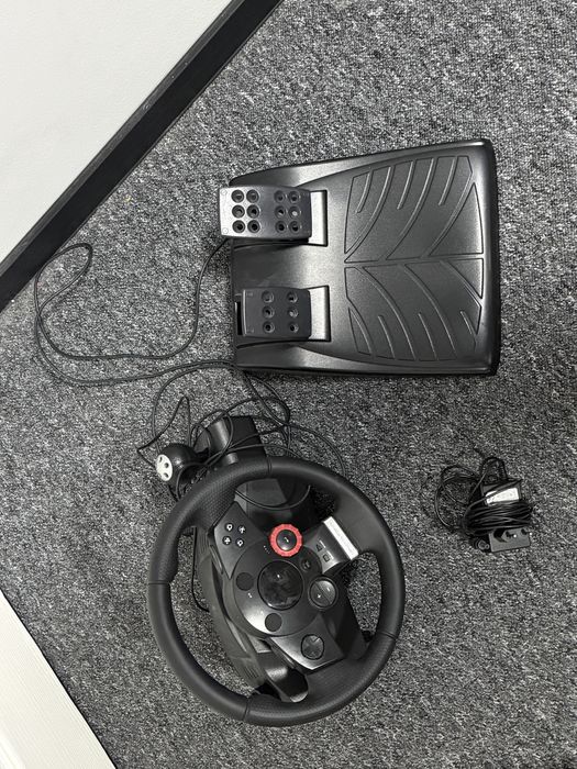 Logitech Driving Force GT