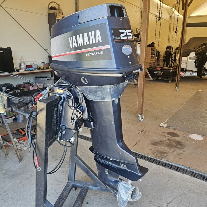Silnik zaburtowy Yamaha 25/40 2t