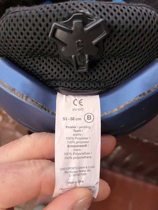 Kask narciarski UVEX