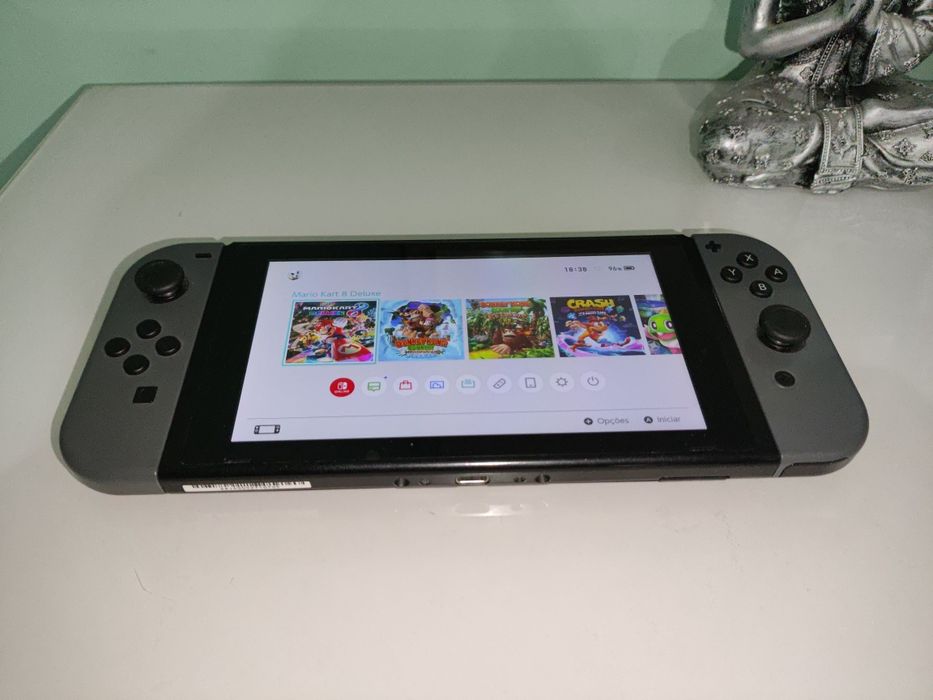 Nintendo switch desbloqueada 128gb