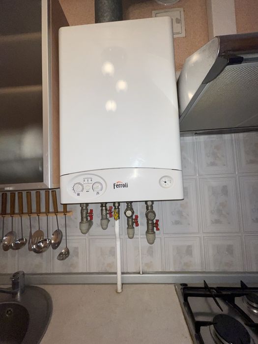 Продам 2 комн. квартиру с ремонтом