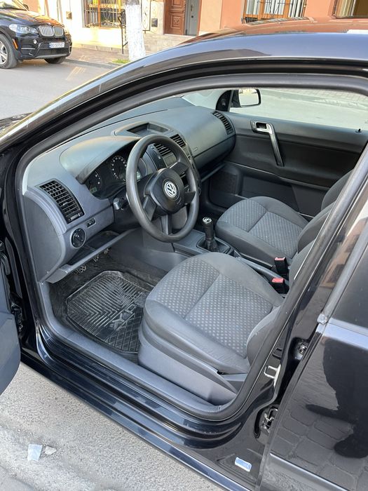 Продам Volkswagen Polo 1,2 бензин 2003 року!