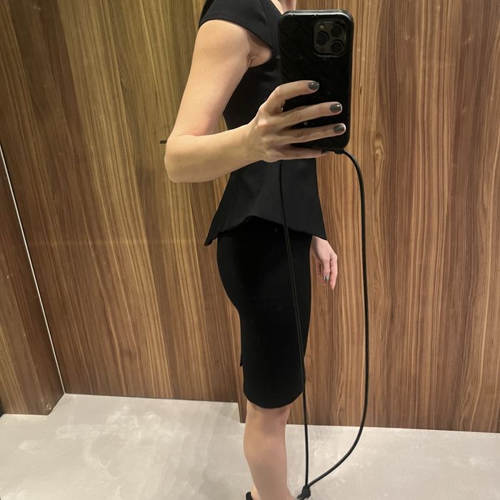 Zara sukienka z baskinką