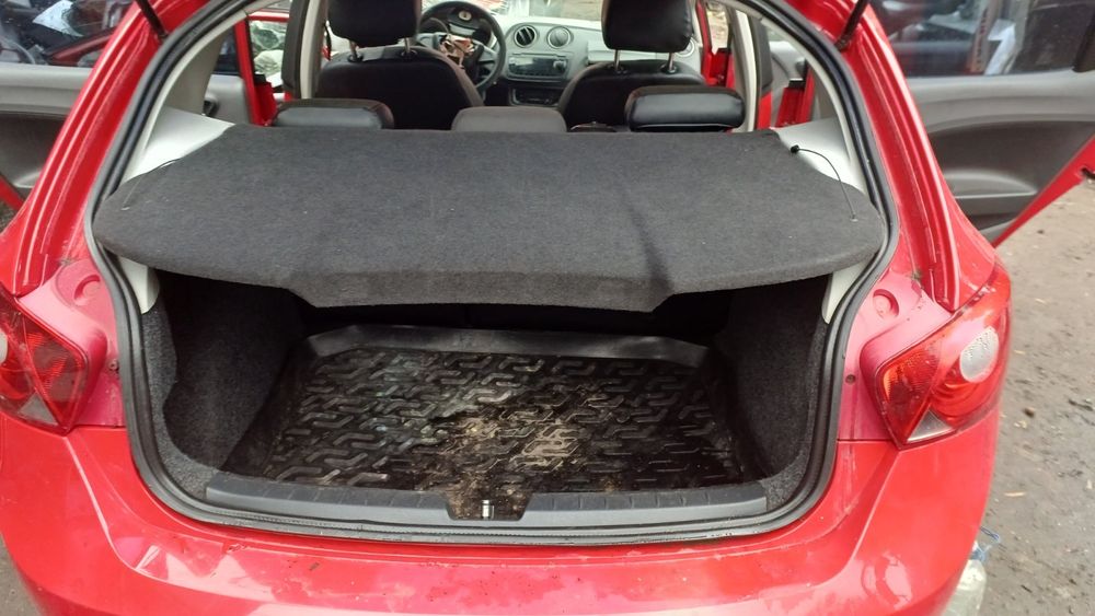 Пластик  полка обшивка багажника сеат ибица 4 SEAT IBIZA 6J