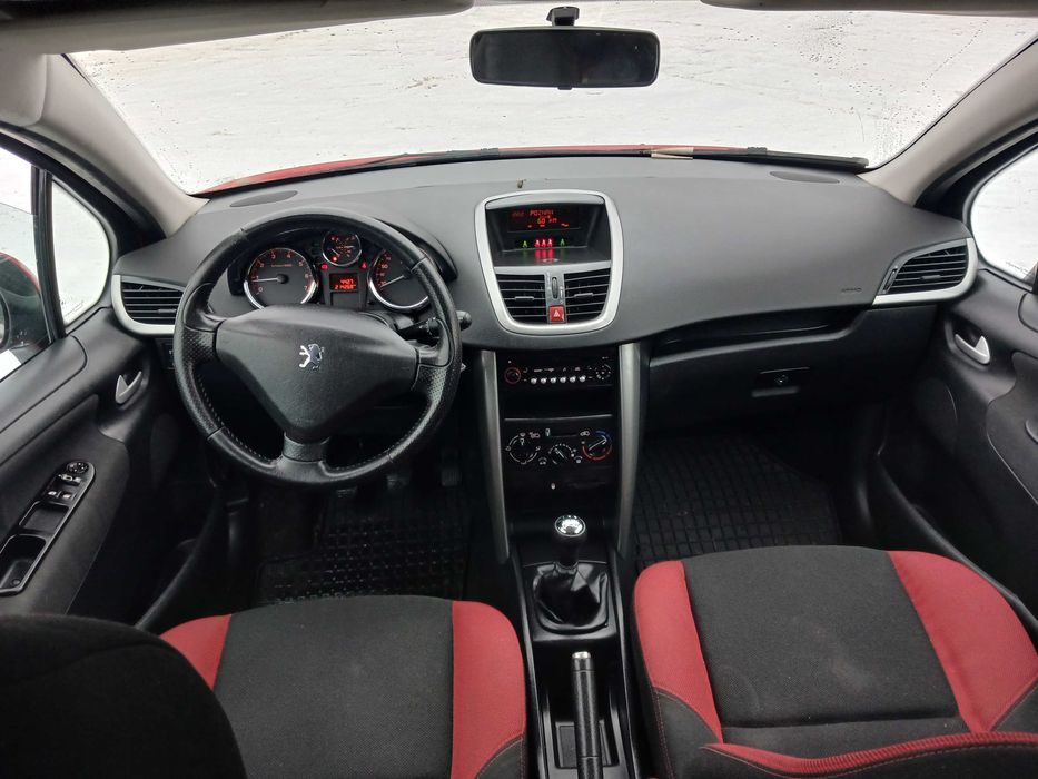 Sliczny Peugot 1.4 oplaty 2027