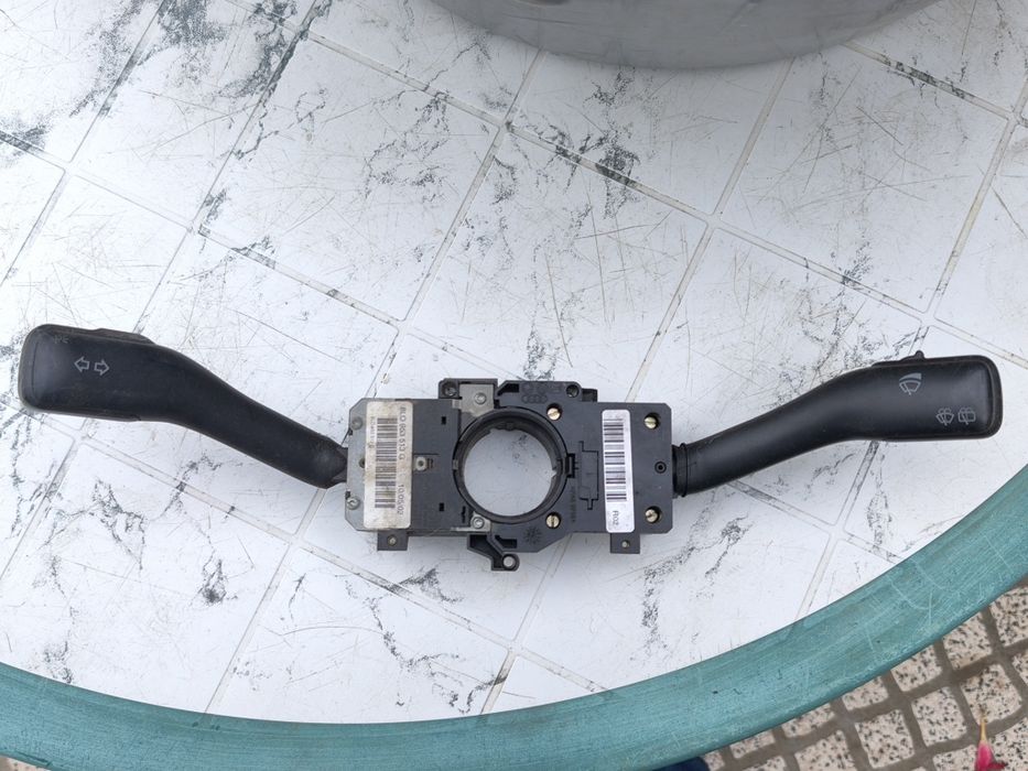 Manetes Piscas / Limpa-Vidros Audi VW Seat Skoda 8L0953513G