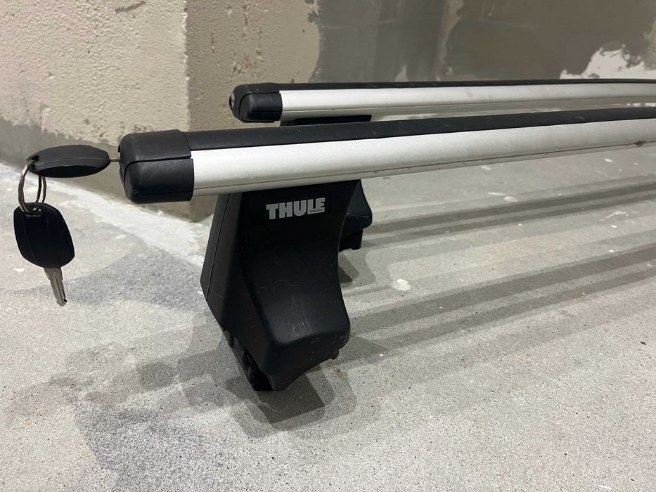 Bagażnik dachowy Thule VW Passat B6 Sedan - Aluminiowe belki + kluczyki
