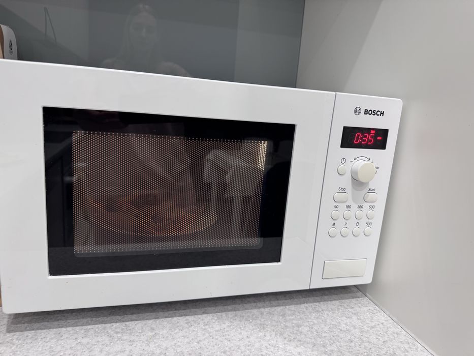 Мікрохвильова піч BOSCH